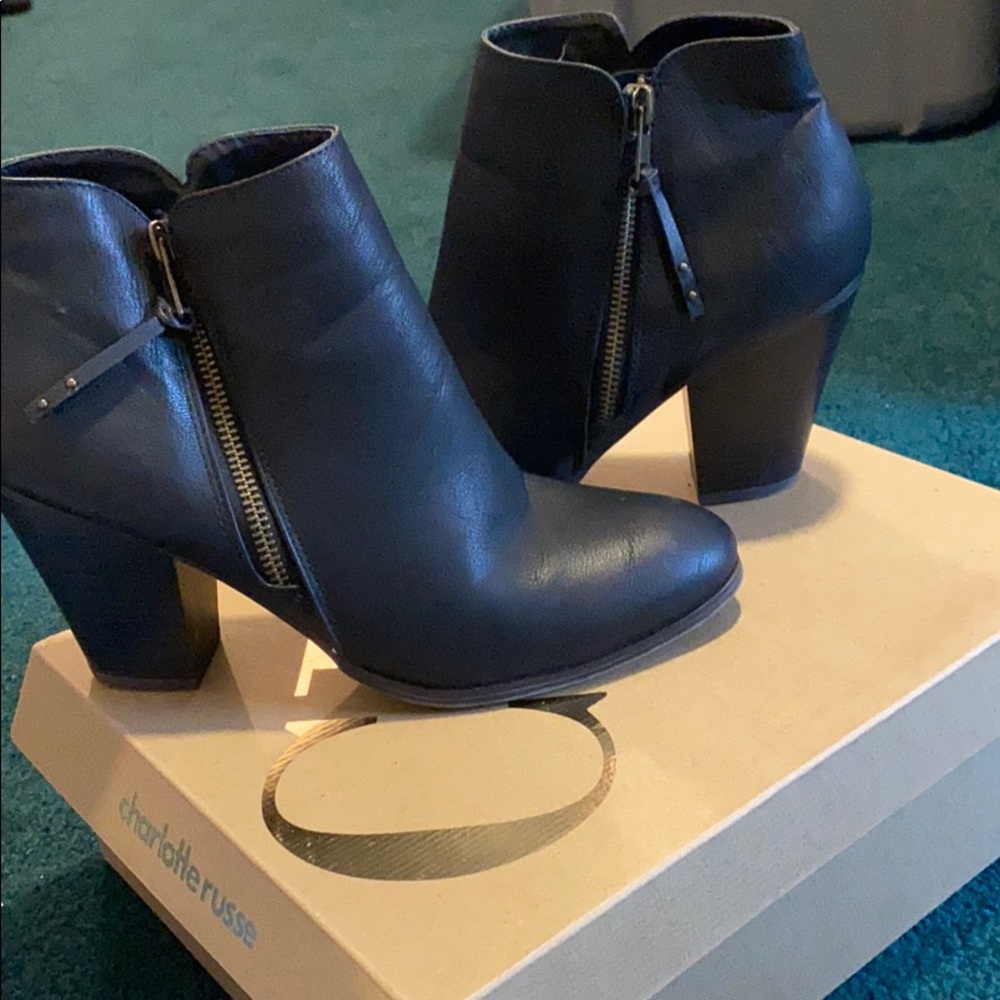 Keira Booties - Picture 2 of 3